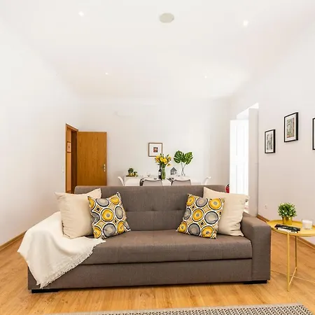 Each-house Carnide Apartamento